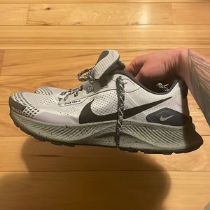Nike Pegasus Trail Running shoes mens 9.5